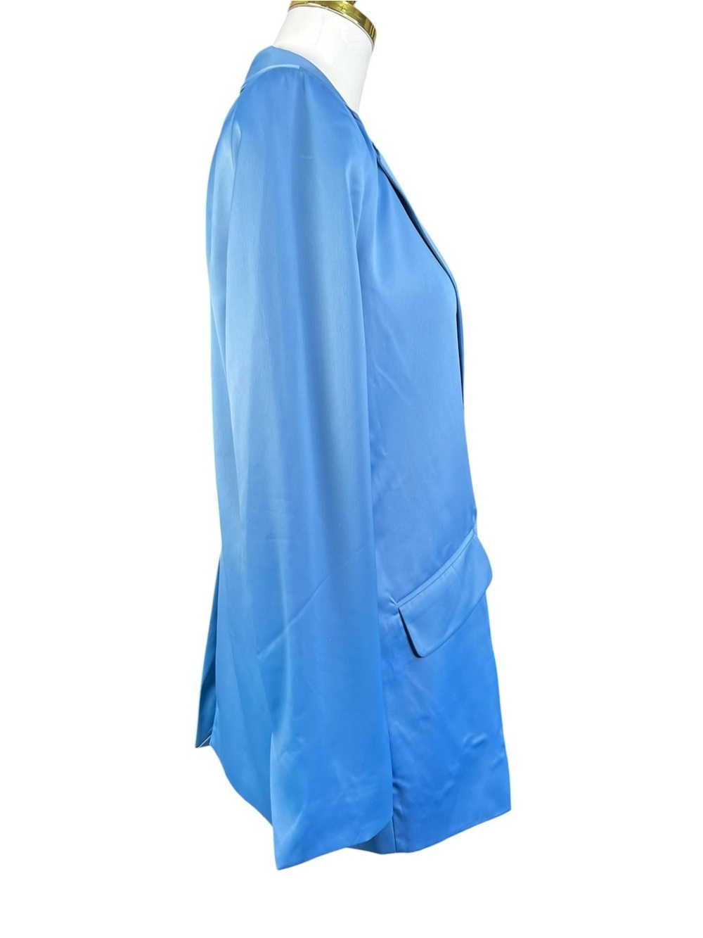 House of Harlo 1960 Satin Boyfriend Blazer in Sky Blue Size XS - Picture 5 of 10